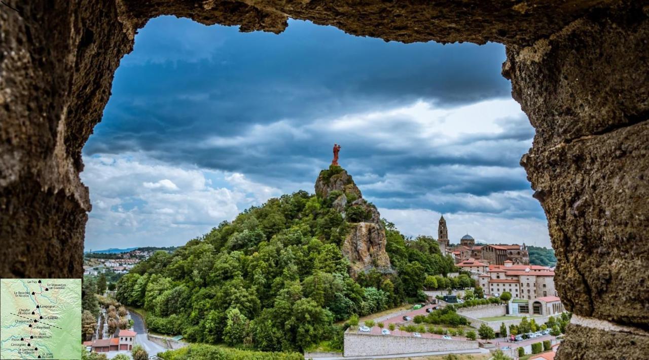 Maison Au Loup - Superbe Ancien Hotel Particulier Du Xvie Siecle Au Coeur De La Vieille Ville Du Puy Le Puy-en-Velay Exterior foto